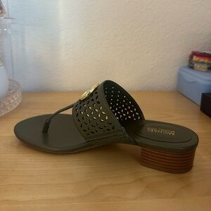 Micheal Kors Flip Flop Sandal